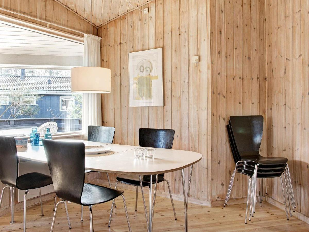 8 Person Holiday Home In Nex Snogebæk Extérieur photo